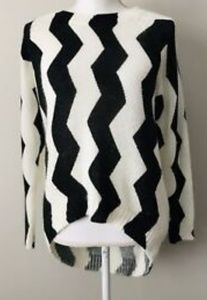 Zig -zag stripe sweater